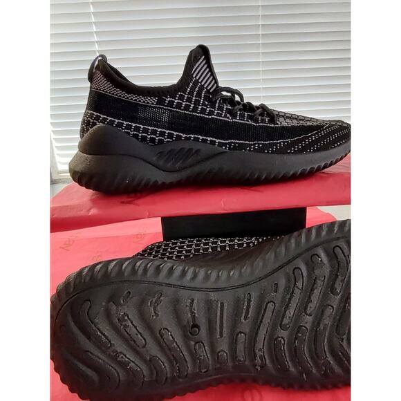 Danskin Woman Ecstatic Black Vegan Stretchy Knit Upper Sneakers Size 7 Athletic - Picture 11 of 16